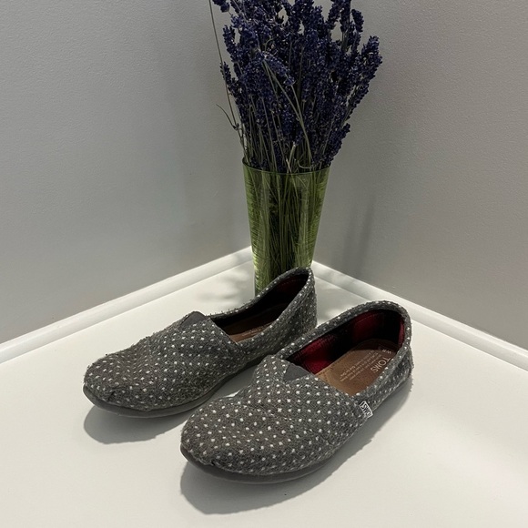 Toms Alpargata Classic Gray with White Dots Fabric Upper Slip-On Shoe - Picture 1 of 12